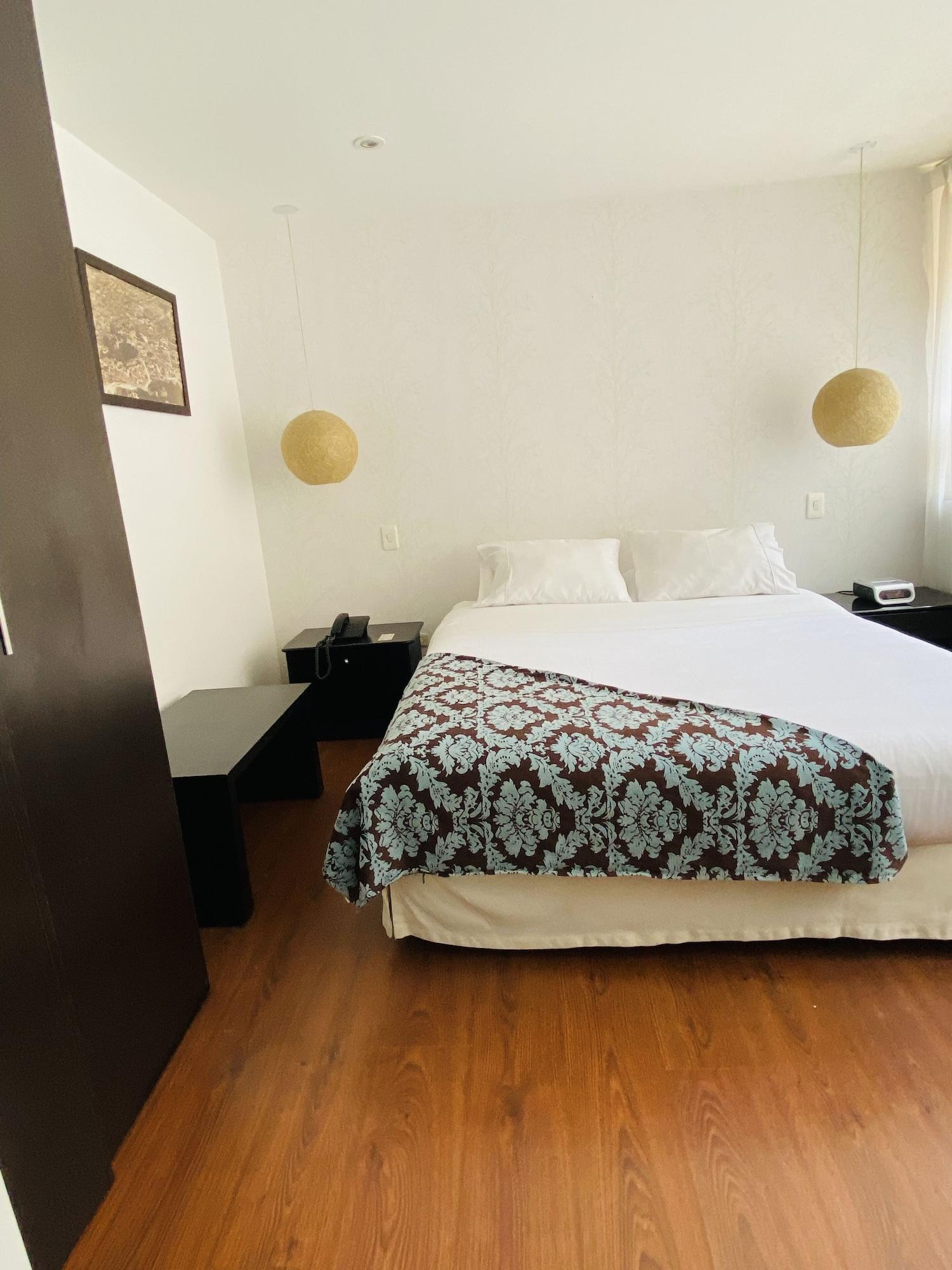בוגוטה Hotel Retiro 84 By Mij מראה חיצוני תמונה