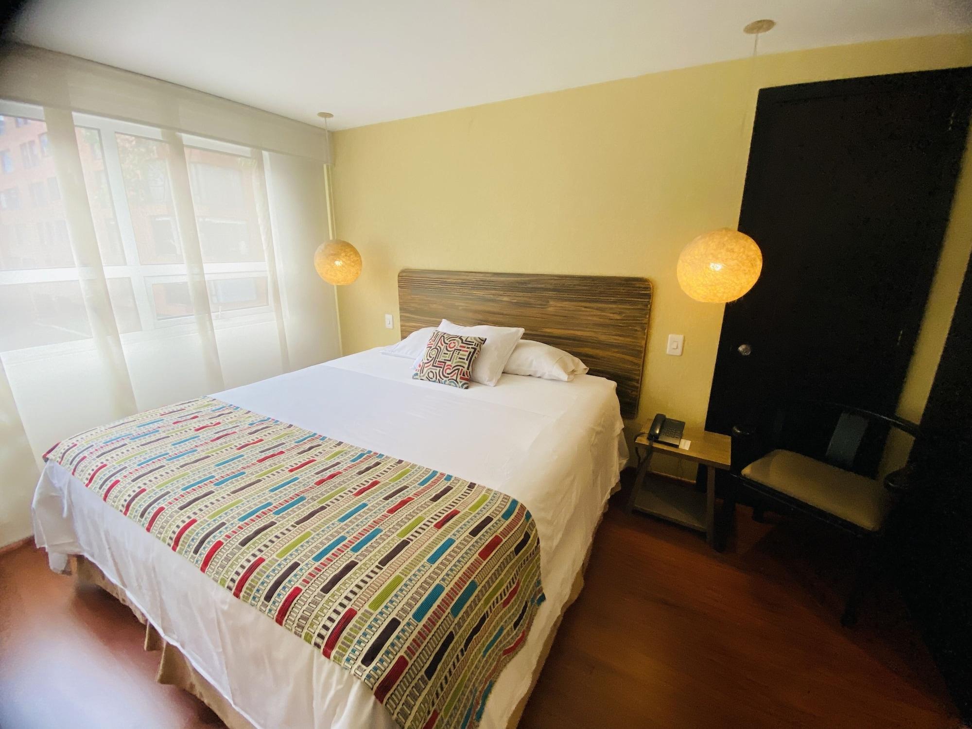 בוגוטה Hotel Retiro 84 By Mij מראה חיצוני תמונה